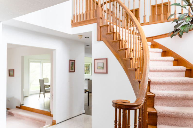 hauteur de marche pour un escalier confortable