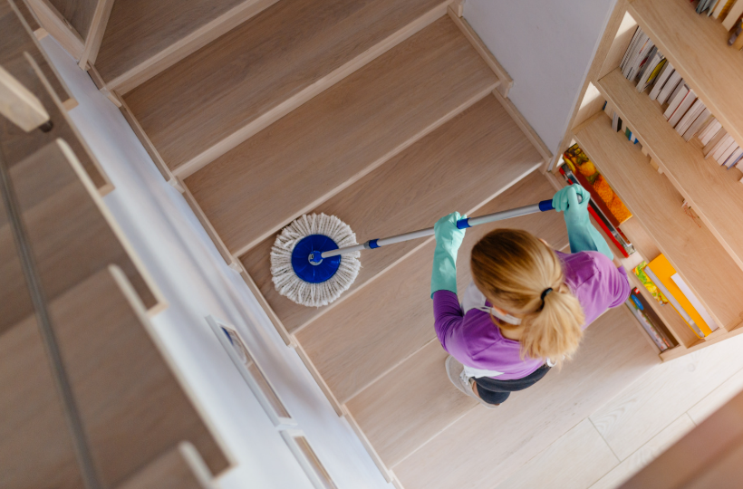Comment nettoyer un escalier en bois