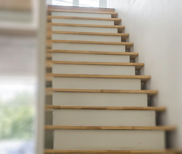 Escalier en kit : avantages et inconvénients