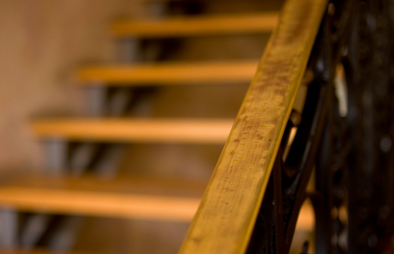 Comment vernir un escalier en bois